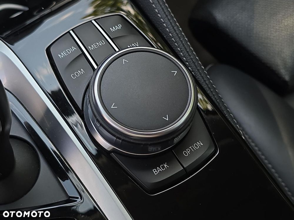 BMW Seria 5 520d - 22
