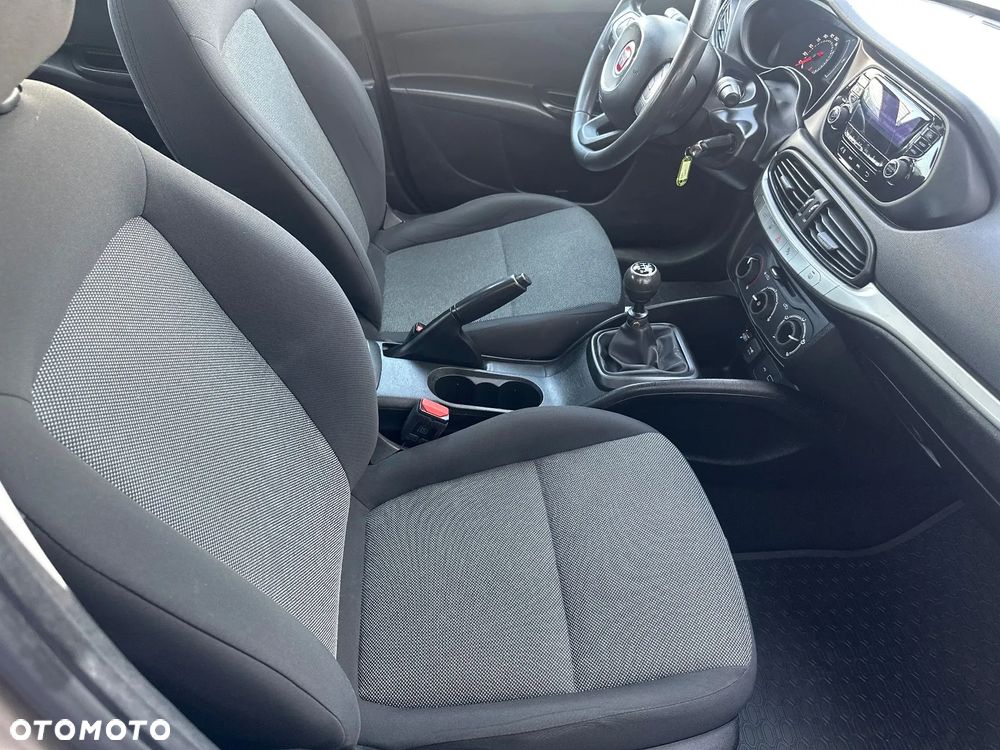 Fiat Tipo 1.4 16V - 17