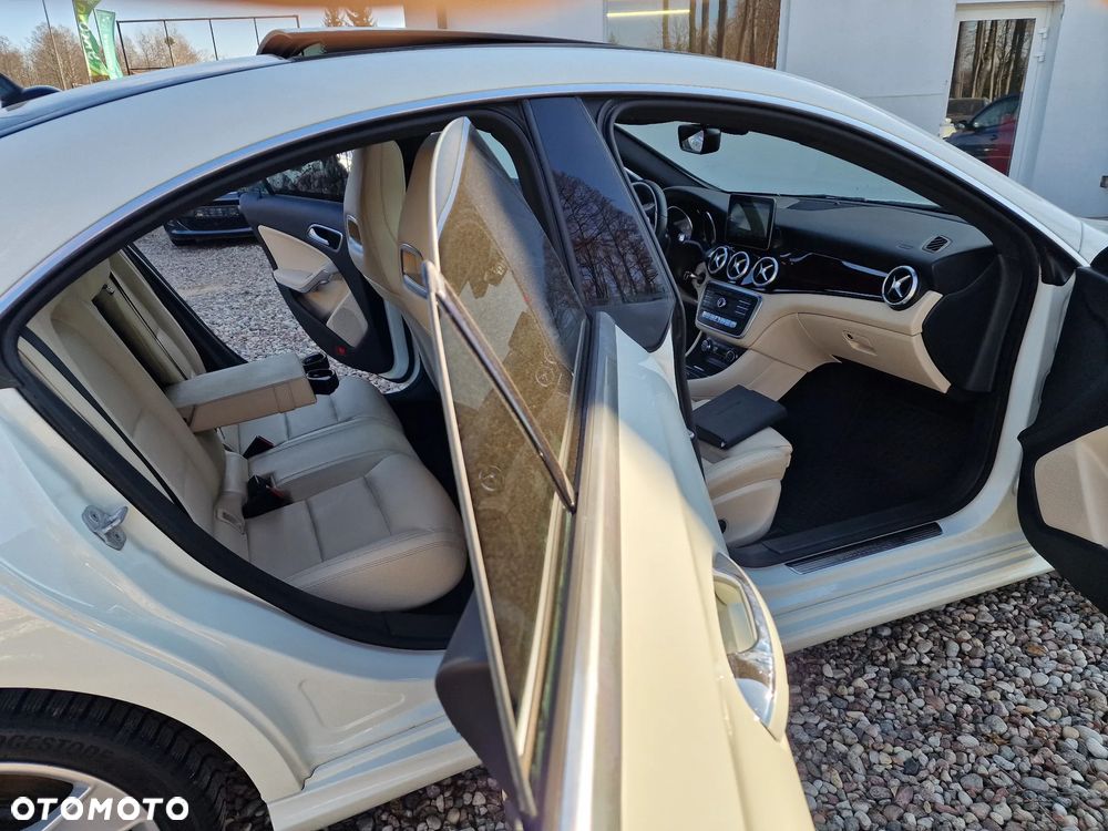 Mercedes-Benz CLA - 16