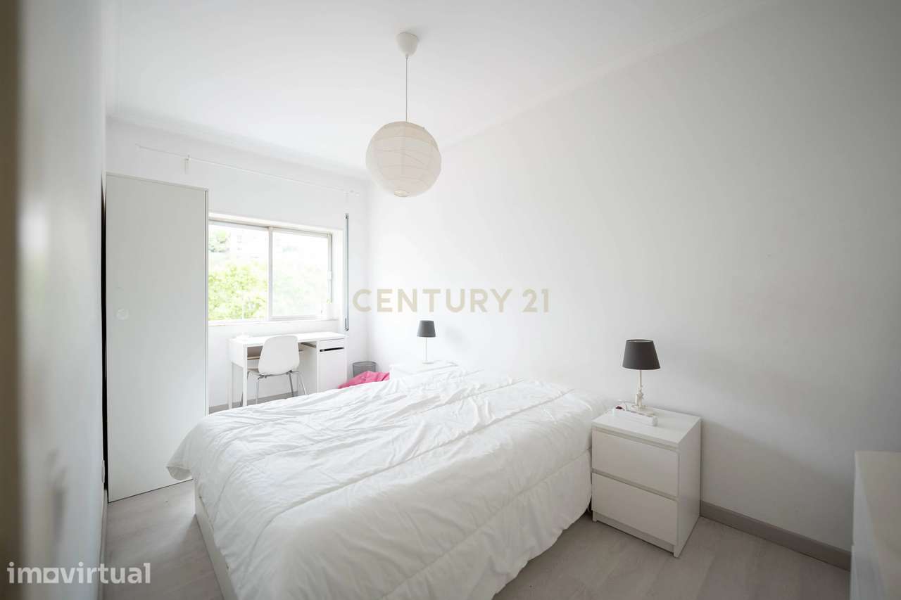 Venda | Apartamento T2+2 mobilado e equipado na Rua Padre António Viei - Grande imagem: 5/15