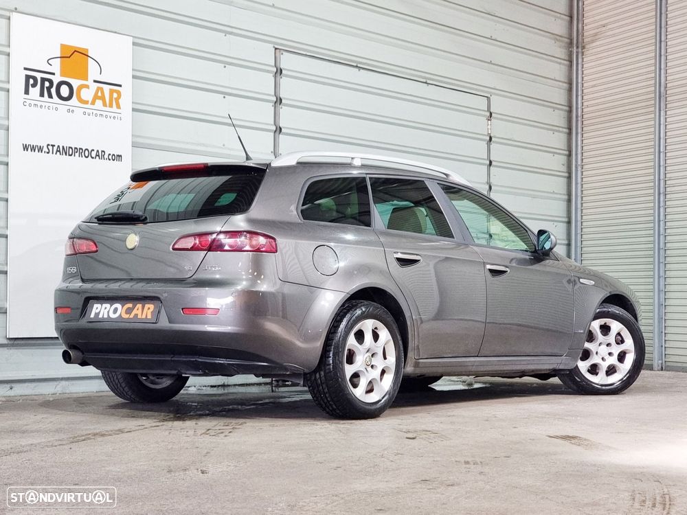 Alfa Romeo 159 Sportwagon 1.9 JTDm 16V 280 - 4