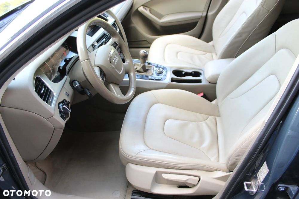Audi A4 Avant 2.0 TDI e DPF Ambiente - 6