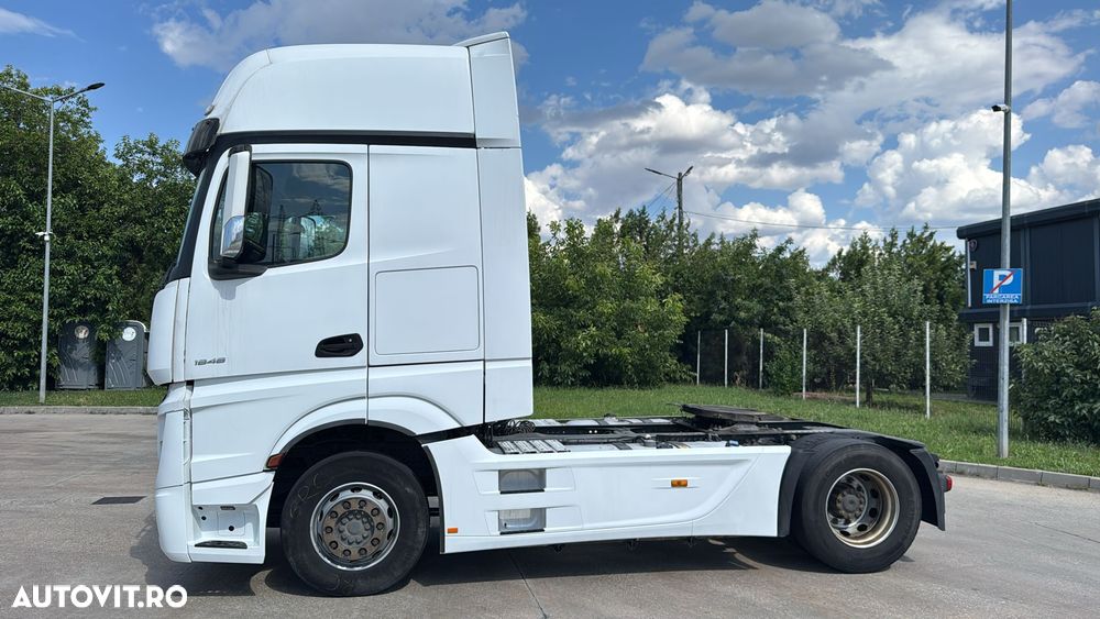 Mercedes-Benz ACTROS - 4
