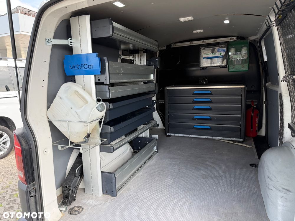 Volkswagen Transporter - 27