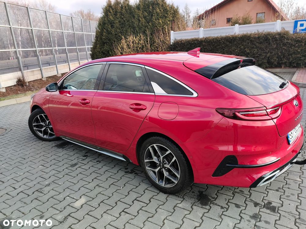 Kia ProCeed - 4