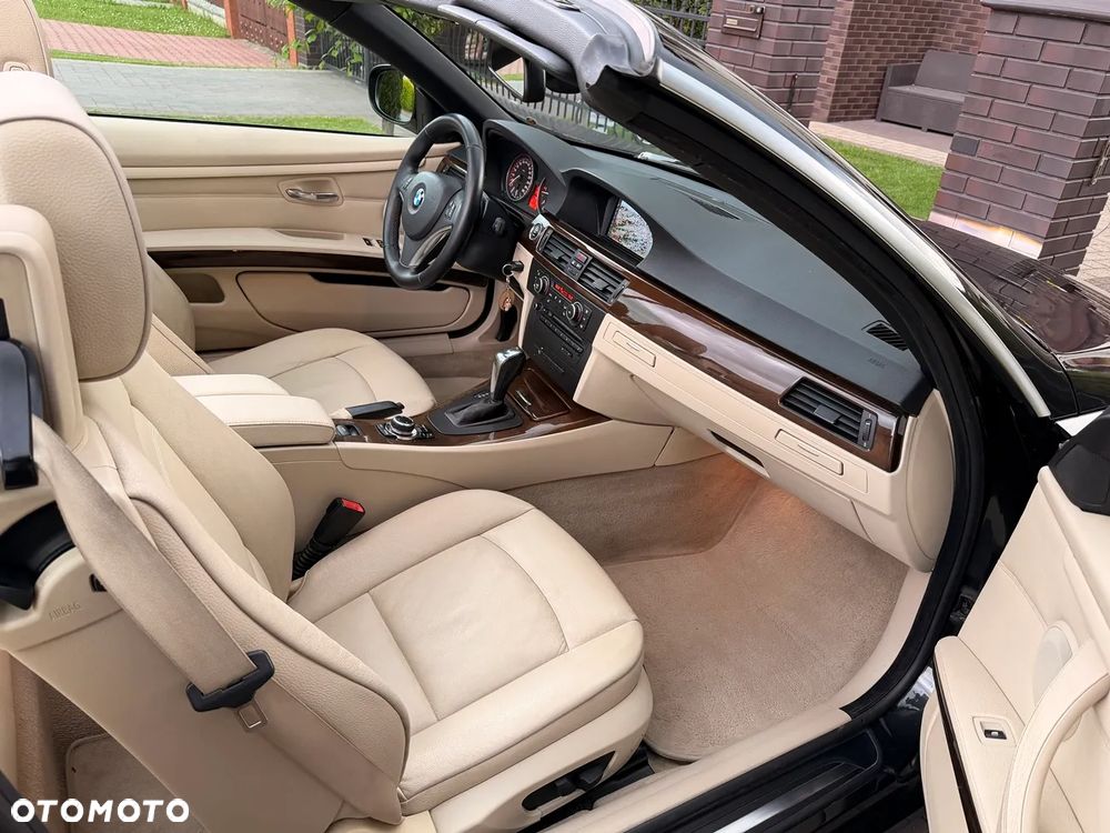 BMW Seria 3 325d Edition Exclusive - 21