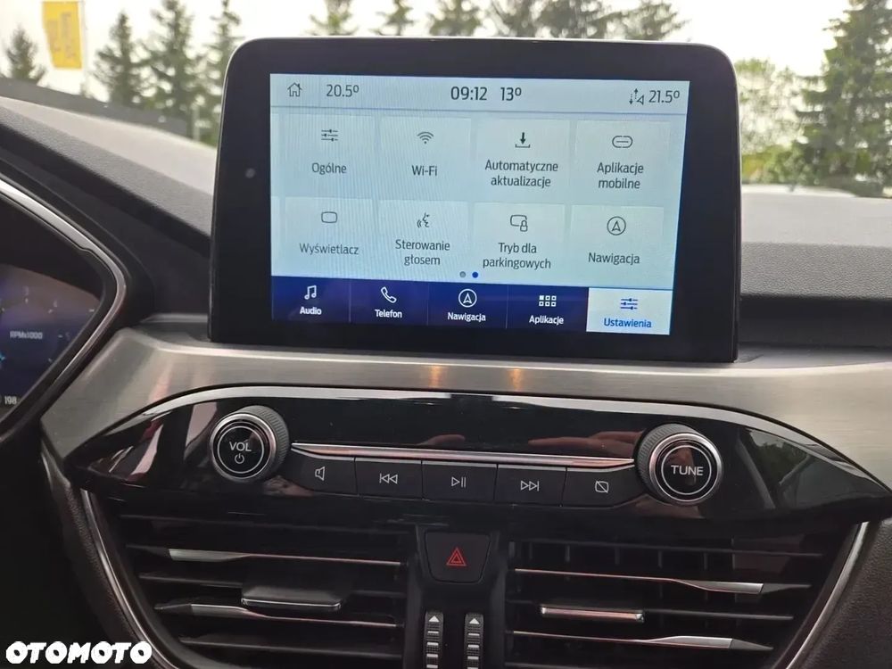 Ford Kuga 2.0 EcoBlue 4x4 TITANIUM - 25