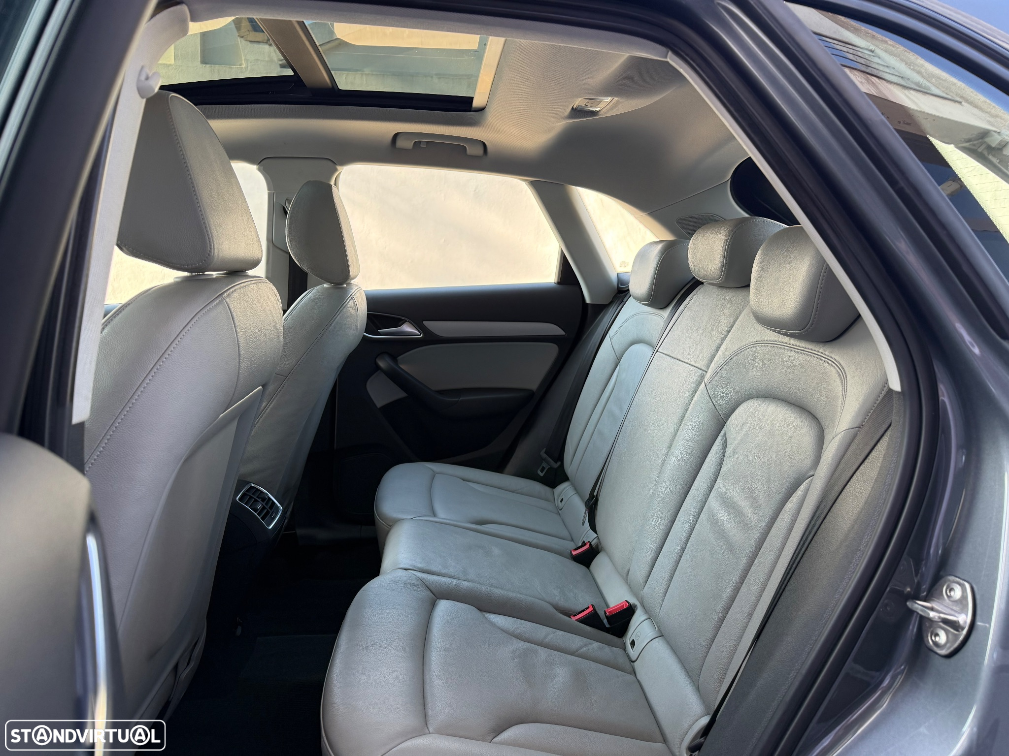 Audi Q3 2.0 TDI quattro Sport Edition S-tronic - 10
