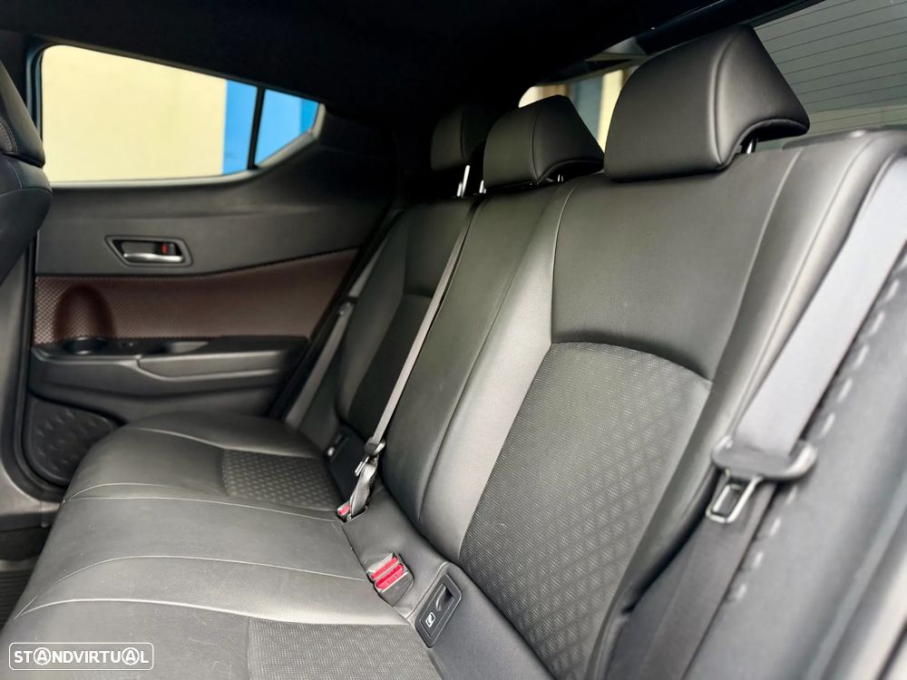 Toyota C-HR 1.8 Hybrid Exclusive - 14