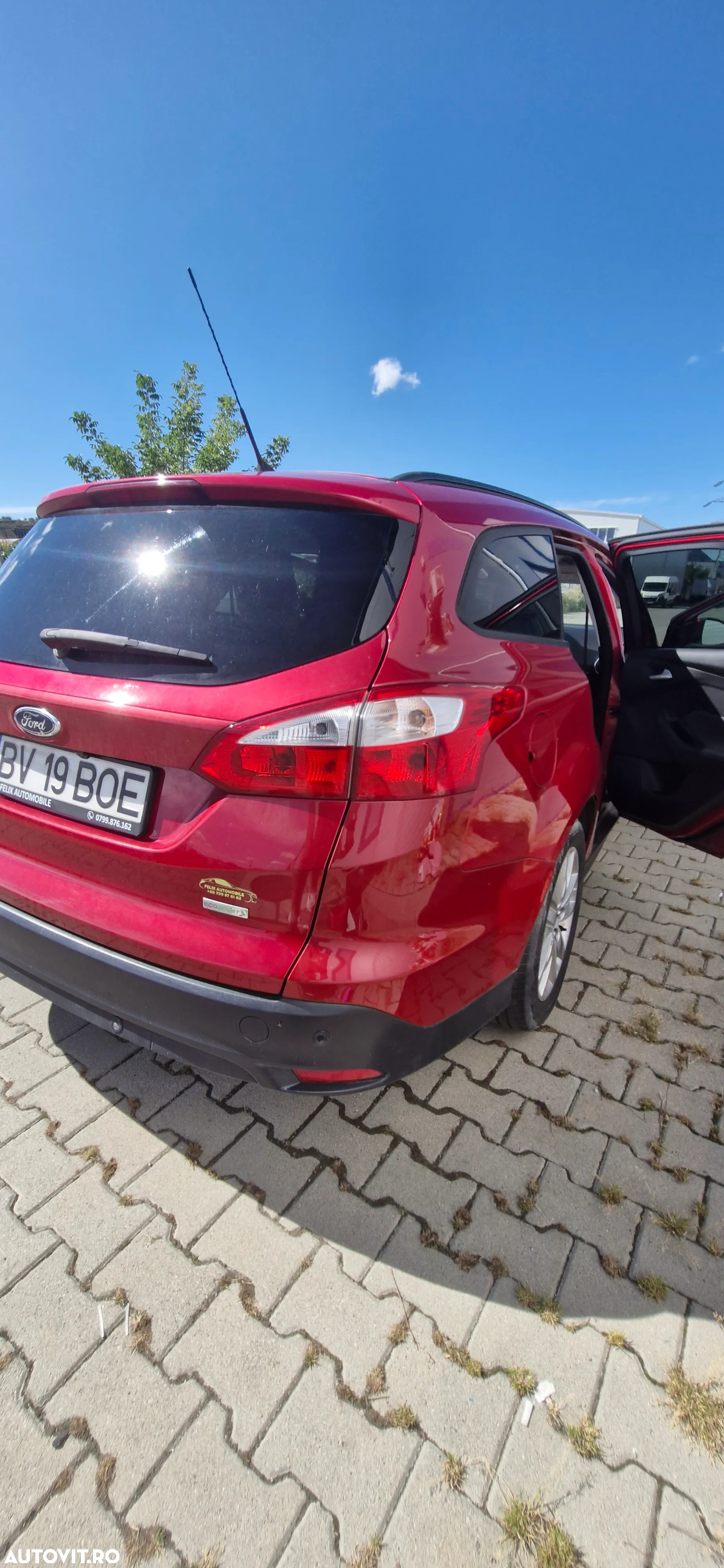 Ford Focus 1.0 EcoBoost Titanium - 4