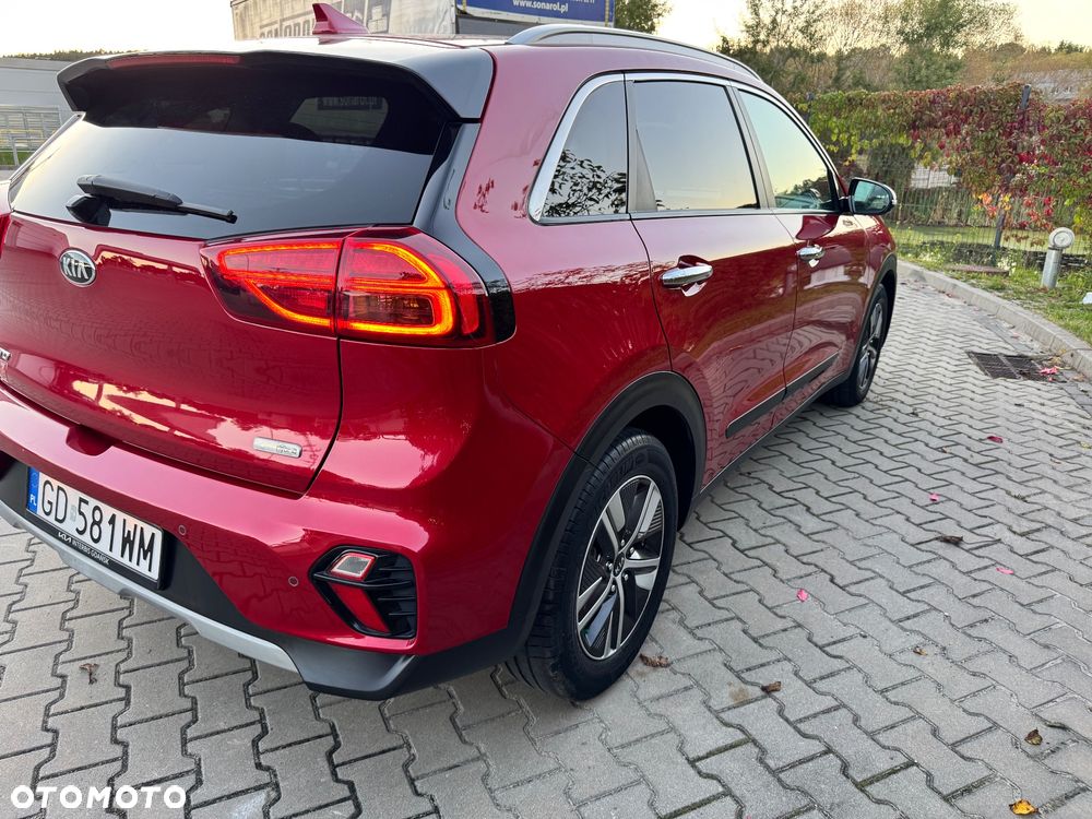 Kia Niro 1.6 GDI Hybrid L Business Line - 29