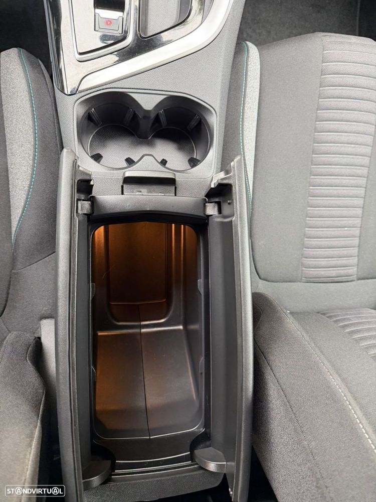 Peugeot 3008 - 37