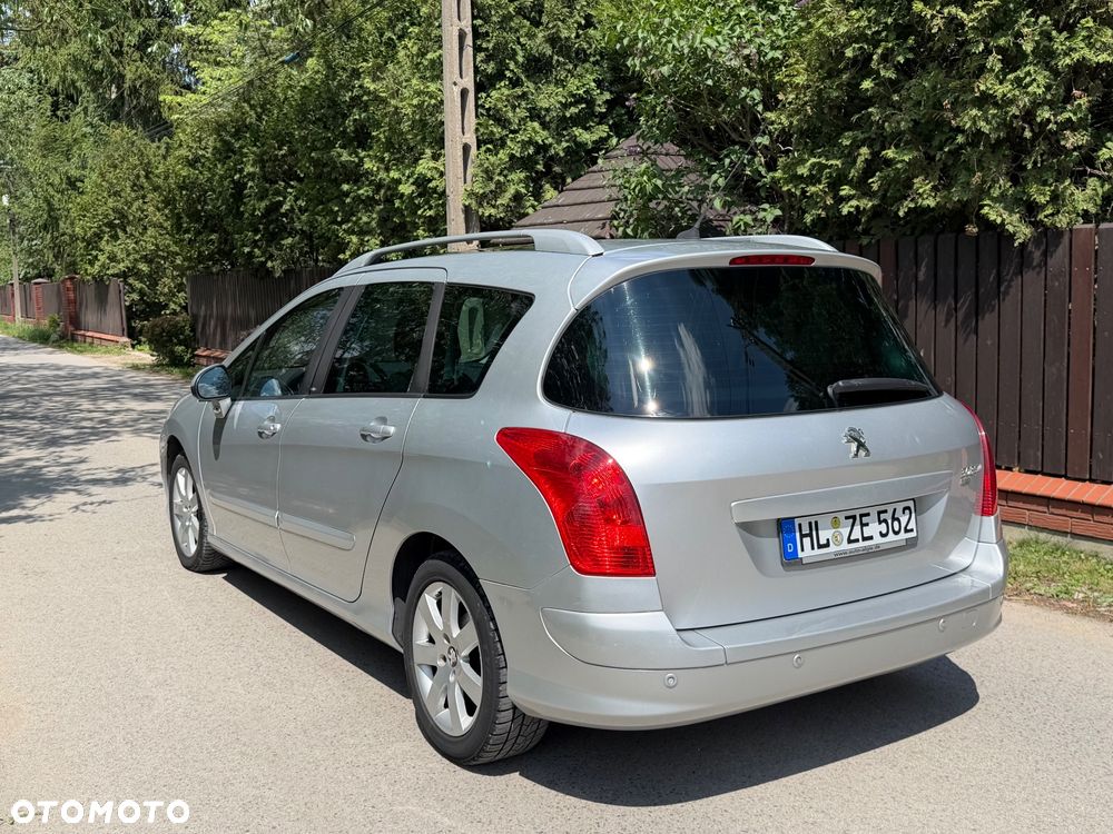 Peugeot 308 e-HDi FAP 110 Stop&Start Family - 4