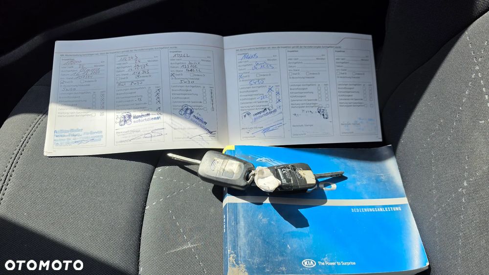 Kia Rio 1.2 Dream Team Edition - 39