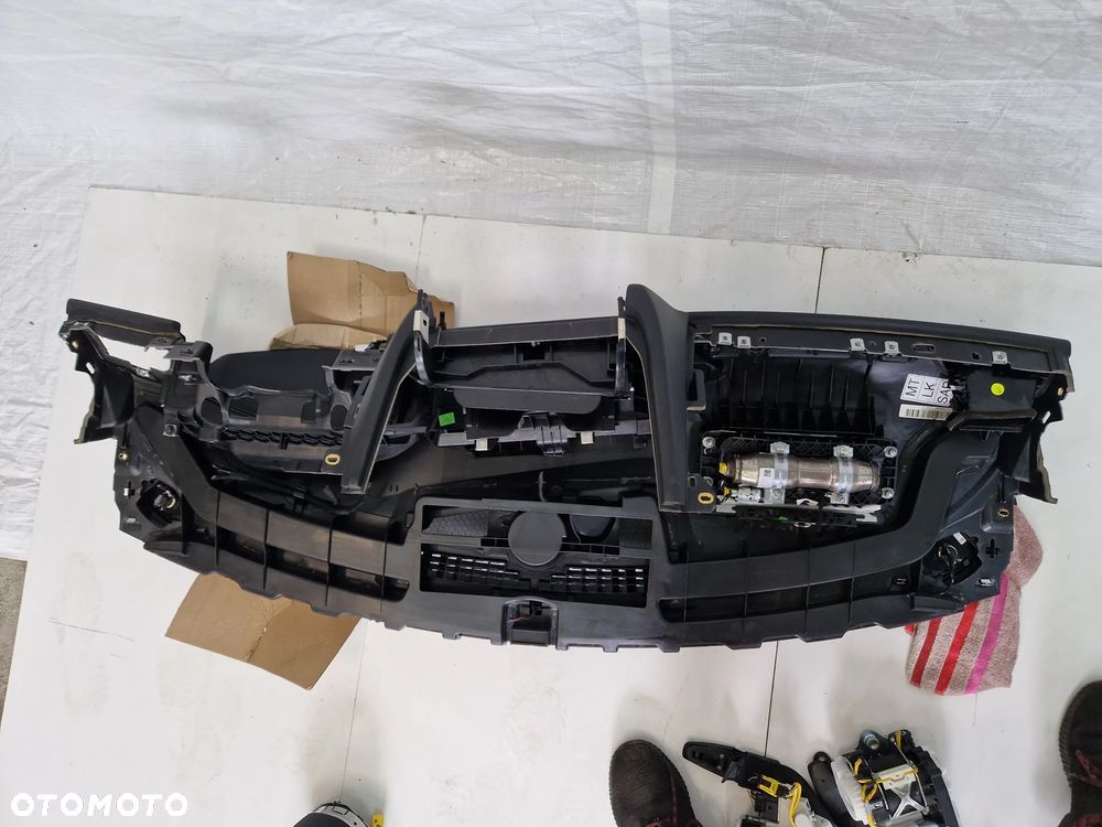 Audi A6 C7 Lift Konsola poduszki pasy Czarna Oryginał Demontaż 14r-18r - 4
