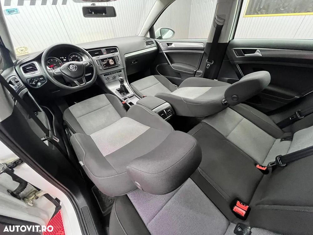 Volkswagen Golf - 13