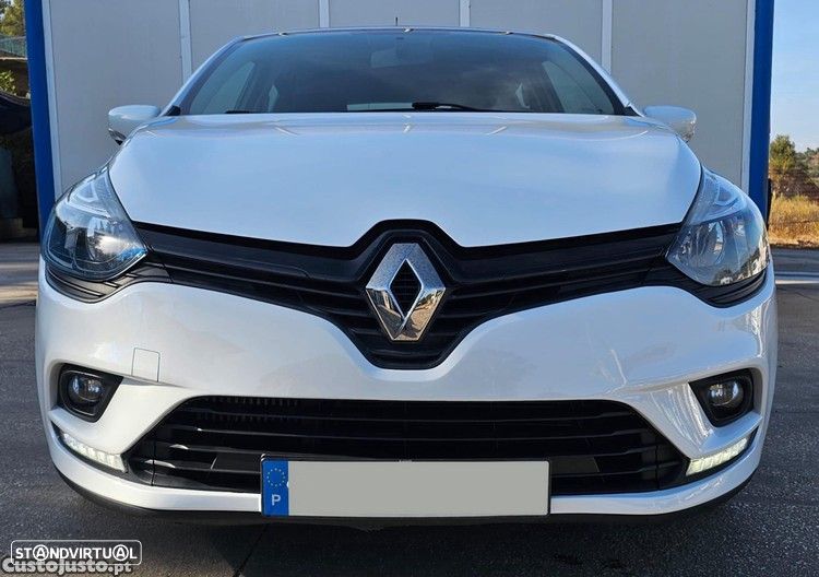 Renault Clio - 2