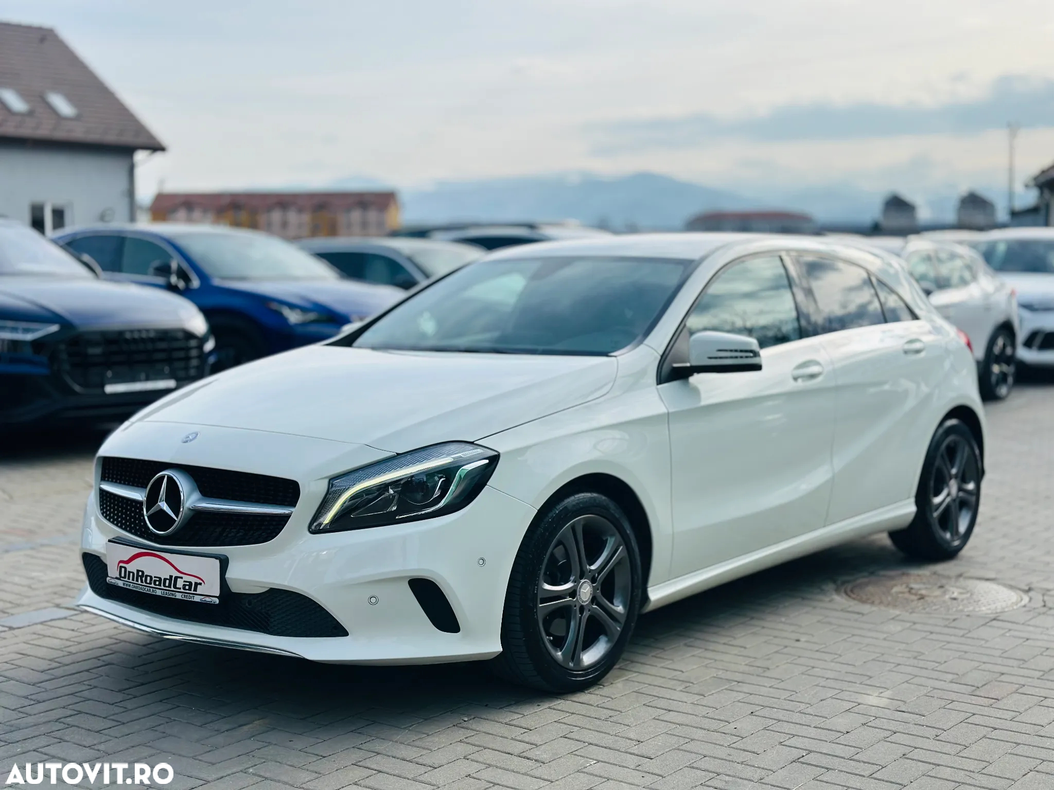 Mercedes-Benz A 180 (BlueEFFICIENCY) 7G-DCT Urban - 36