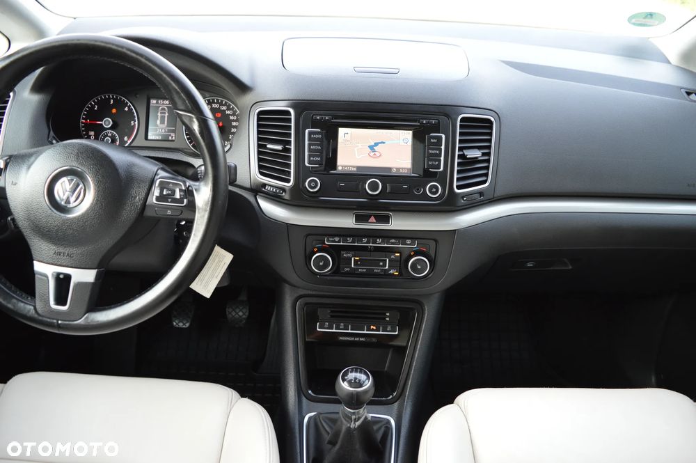 Volkswagen Sharan 2.0 TDI Comfortline - 16