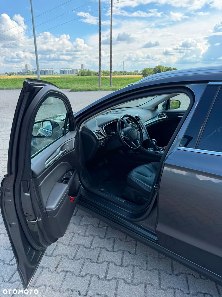 Ford Mondeo 2.0 TDCi Titanium PowerShift - 27