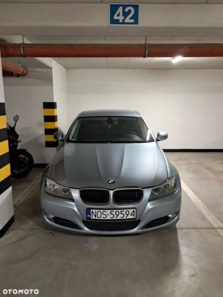 BMW Seria 3 318d - 16
