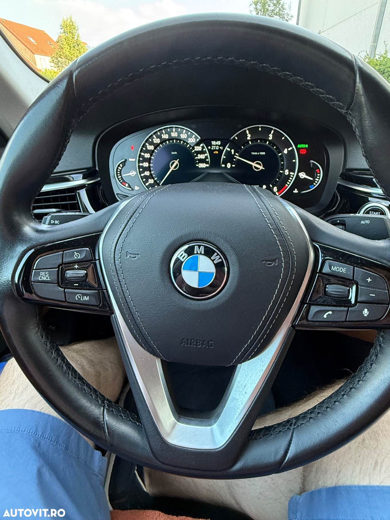 BMW Seria 5 520d Aut. Luxury Line - 26