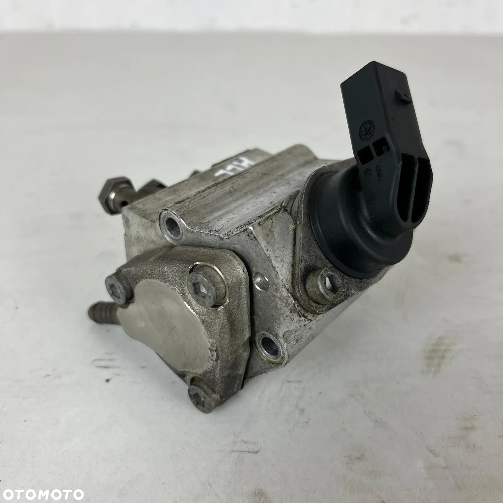 Audi A4 B6 2.0 FSI Pompa Wysokiego Ciśnienia Bosch 0261520022 - 2