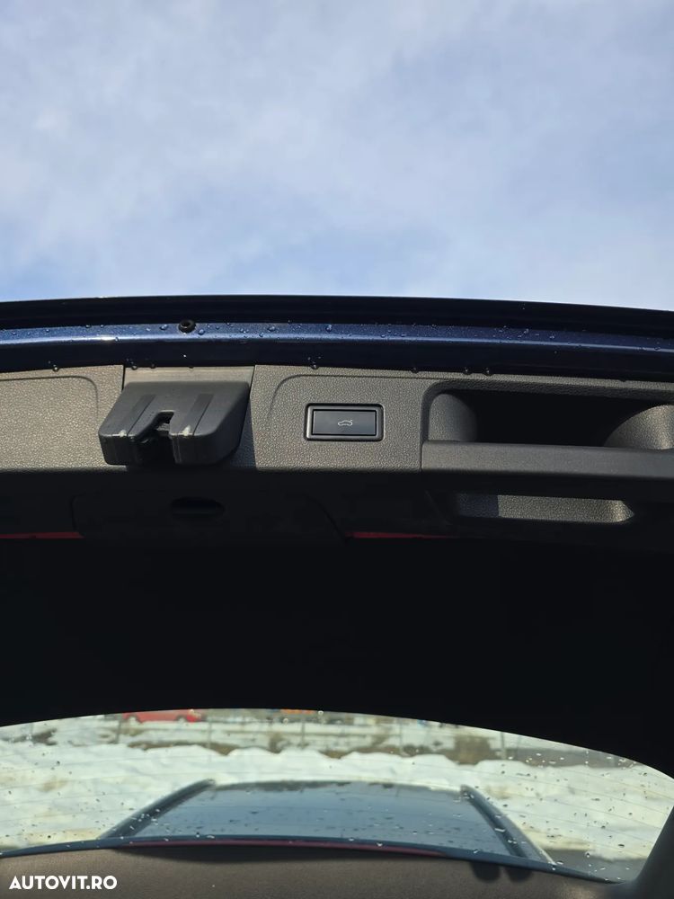 Volkswagen Passat 2.0 TDI SCR BlueMotion Comfortline - 16