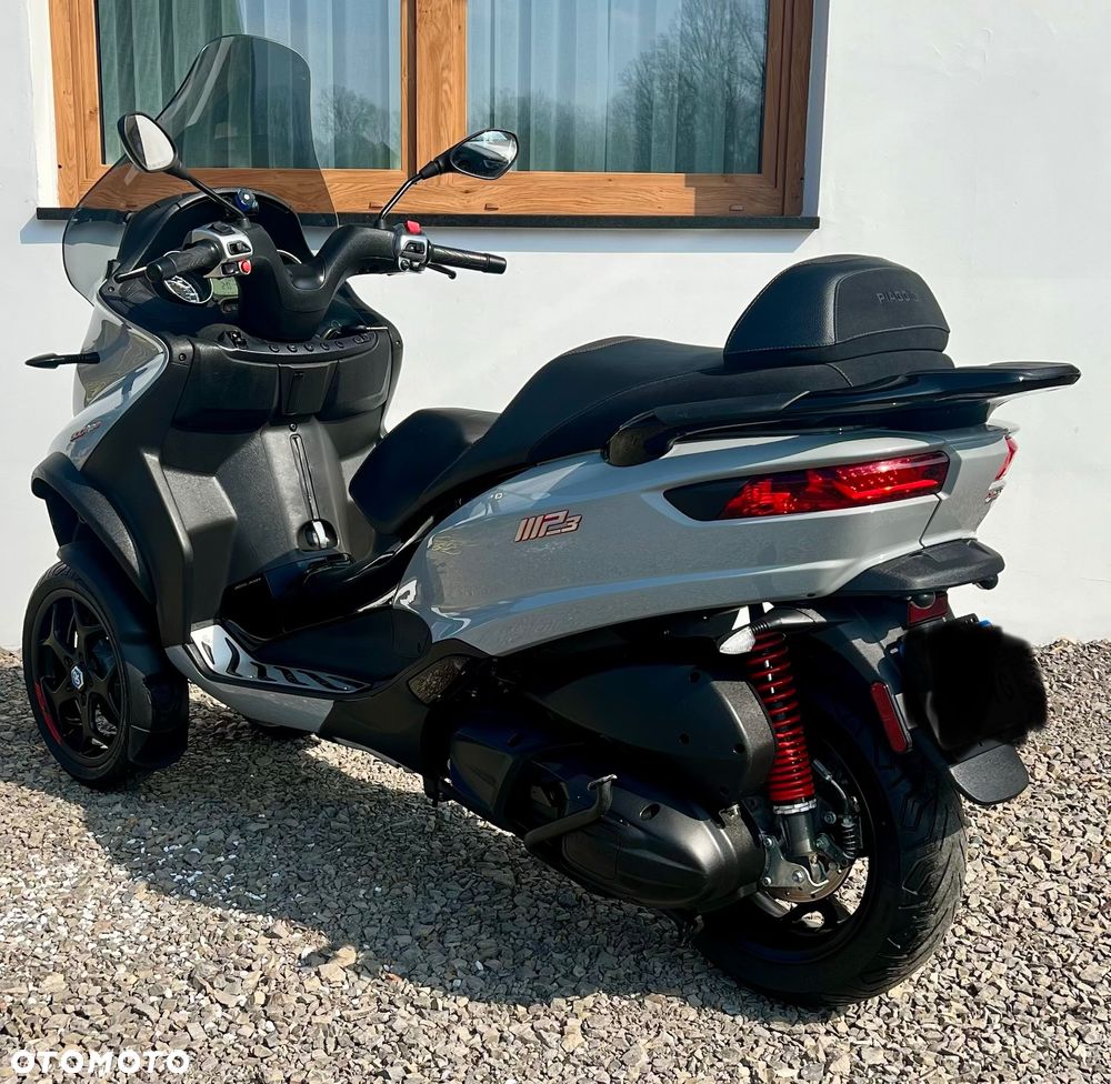 Piaggio MP-3 - 5