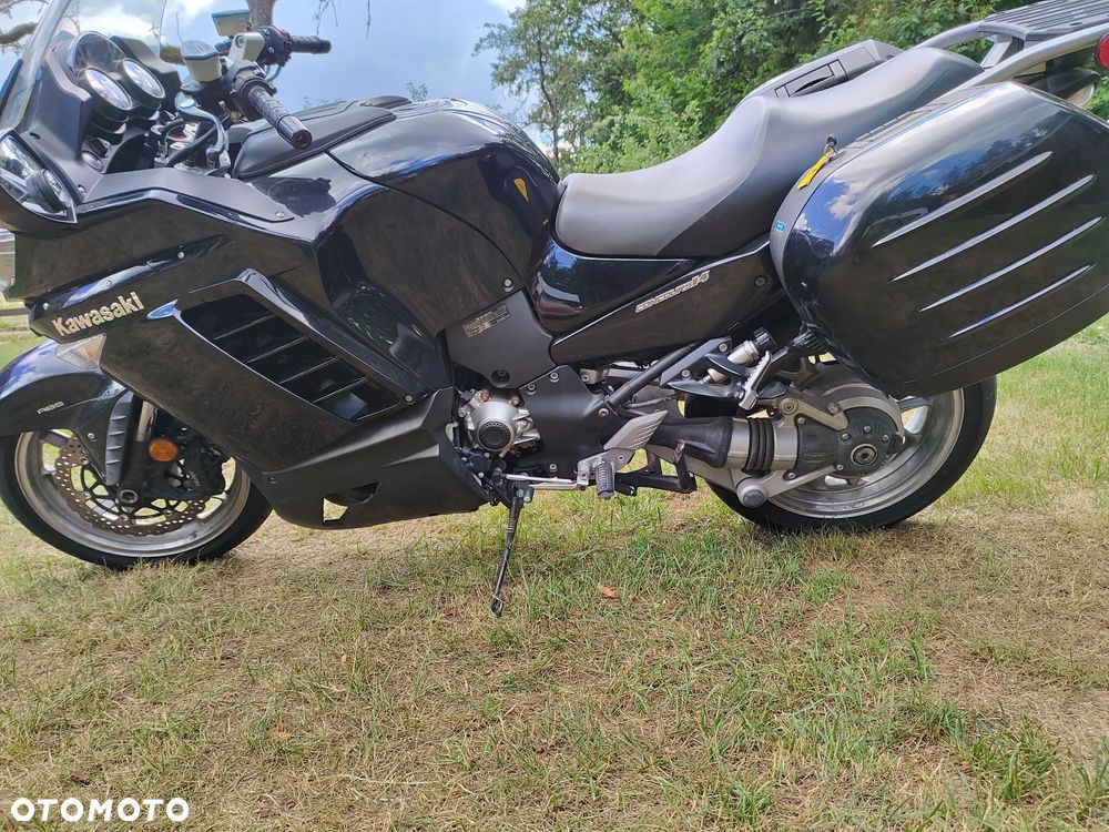 Kawasaki GTR - 6