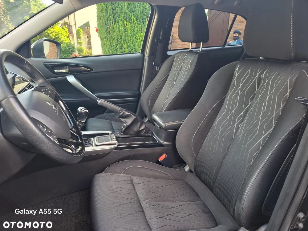 Mitsubishi Eclipse Cross 1.5 T GPF Invite Plus - 14