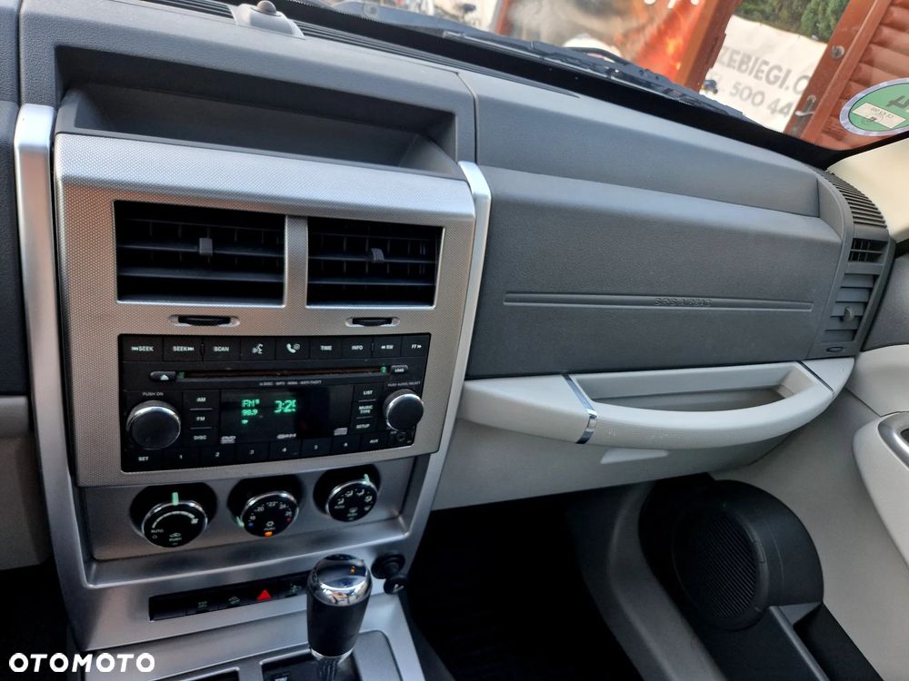 Jeep Cherokee 3.7 Limited - 17