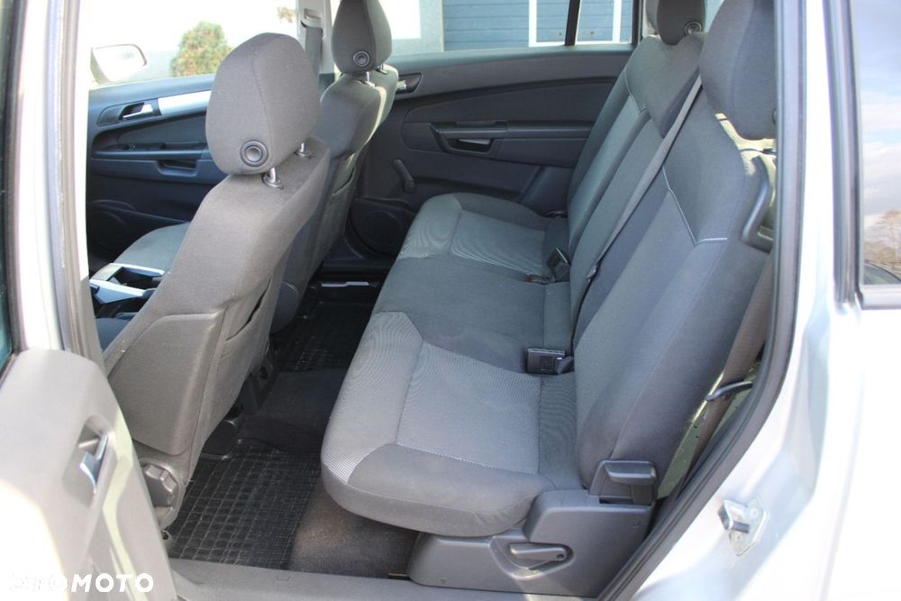 Opel Zafira - 21