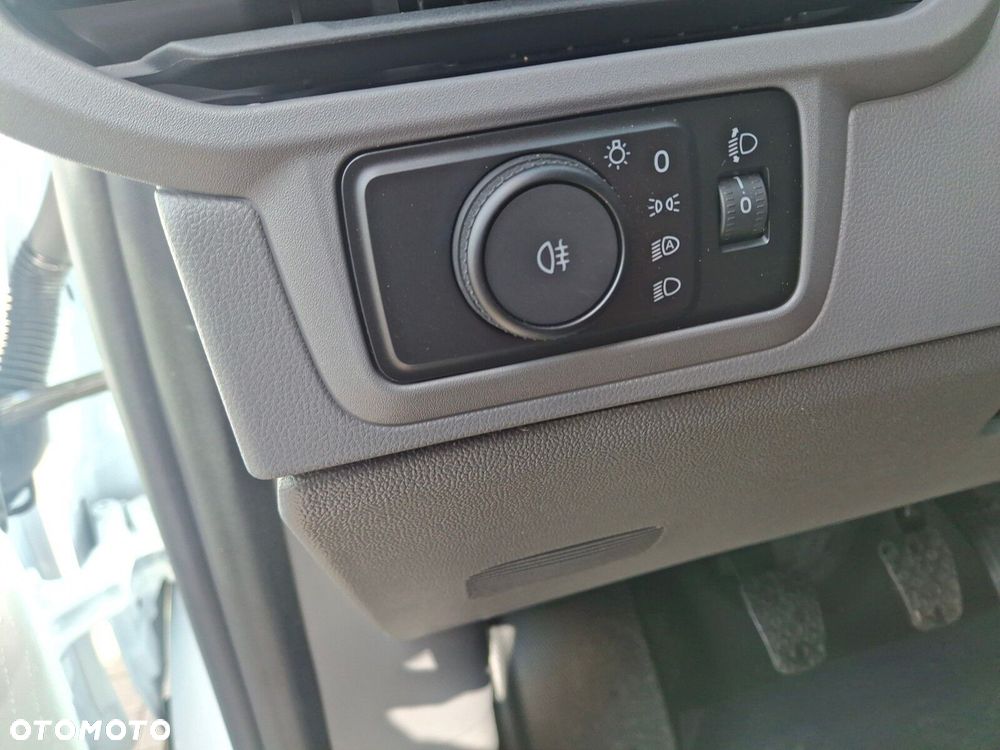 Volkswagen Transporter - 16