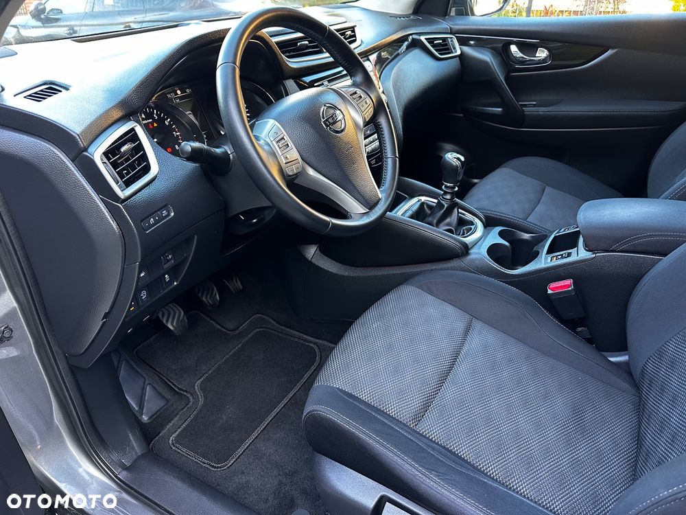 Nissan Qashqai 1.2 DIG-T Acenta EU6 - 18