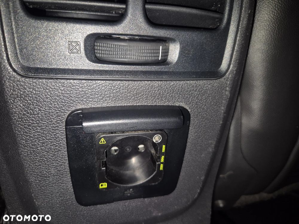 Ford C-MAX 1.5 TDCi Start-Stop-System Titanium - 15