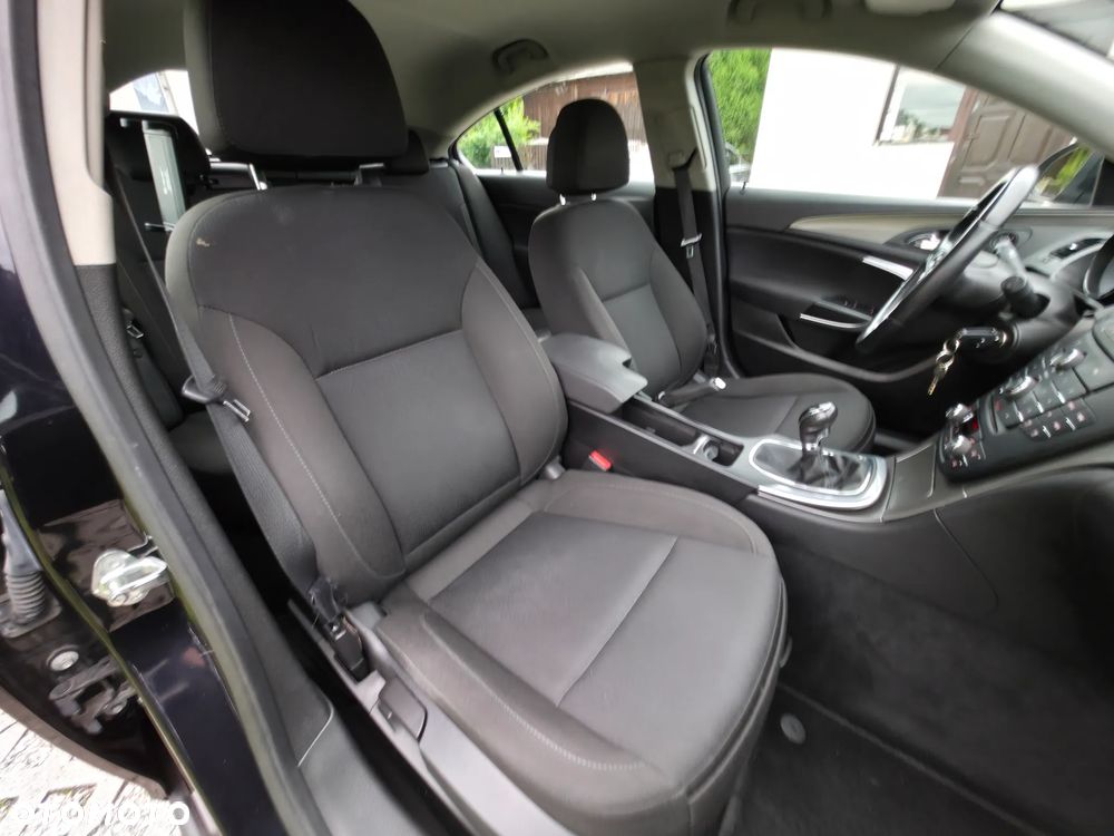 Opel Insignia 1.8 Cosmo - 24