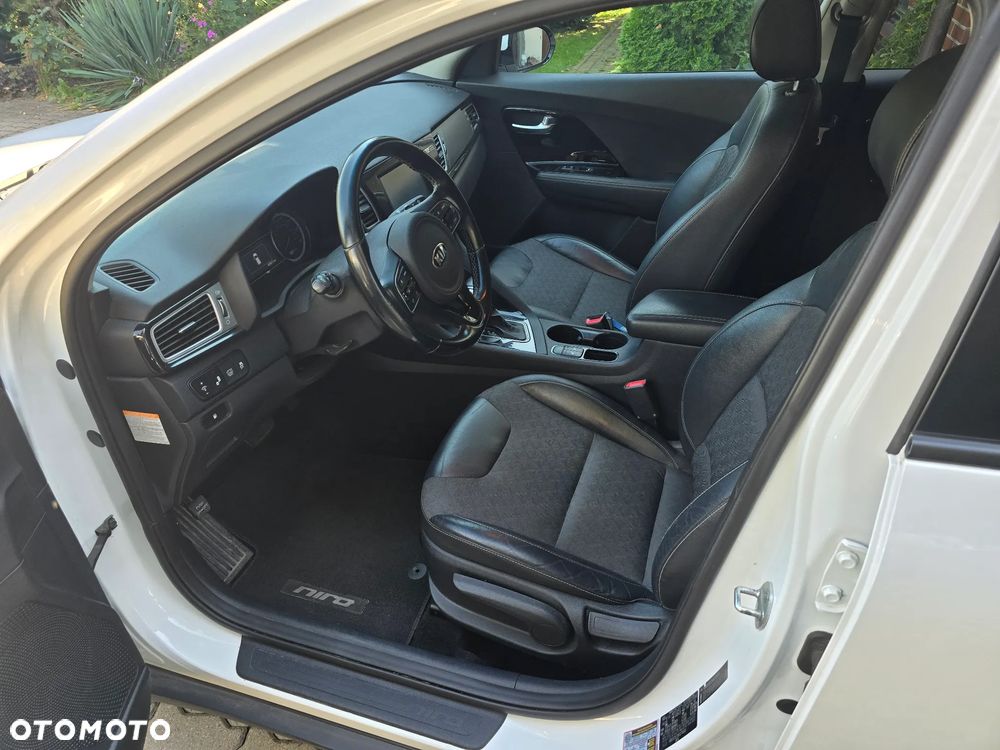 Kia Niro 1.6 GDI Hybrid M - 9