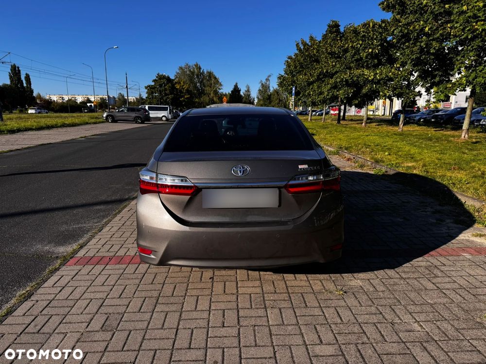 Toyota Corolla - 3