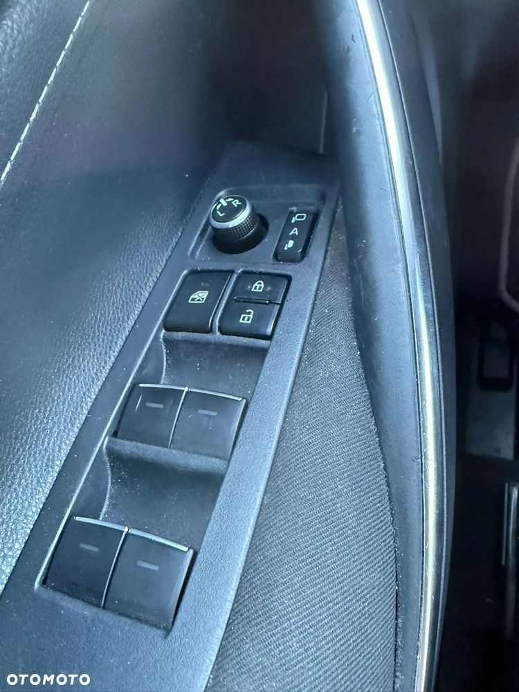 Toyota Corolla 1.8 Hybrid GPF Comfort - 8