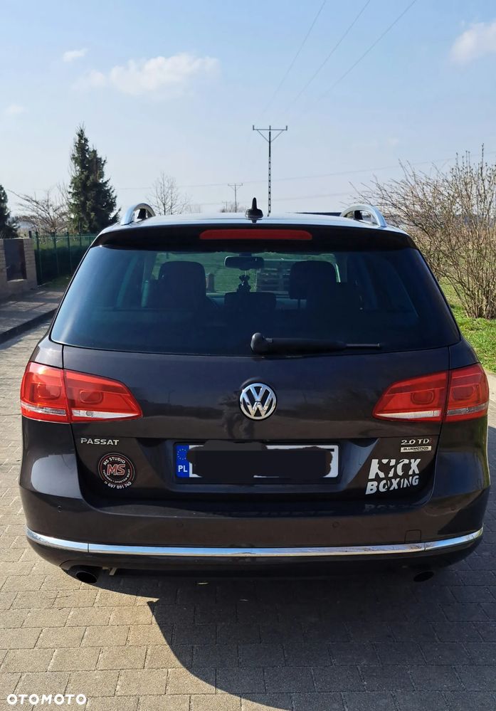 Volkswagen Passat 2.0 TDI 4Motion DSG BlueMotion Tech Highline - 4