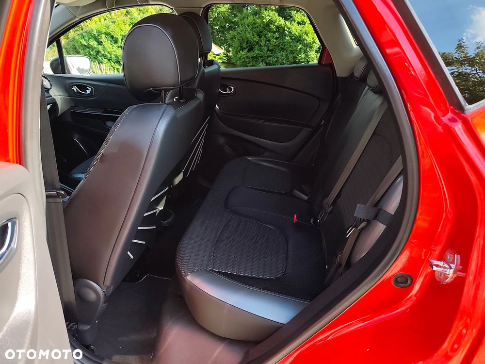 Renault Captur ENERGY TCe 120 Intens - 23