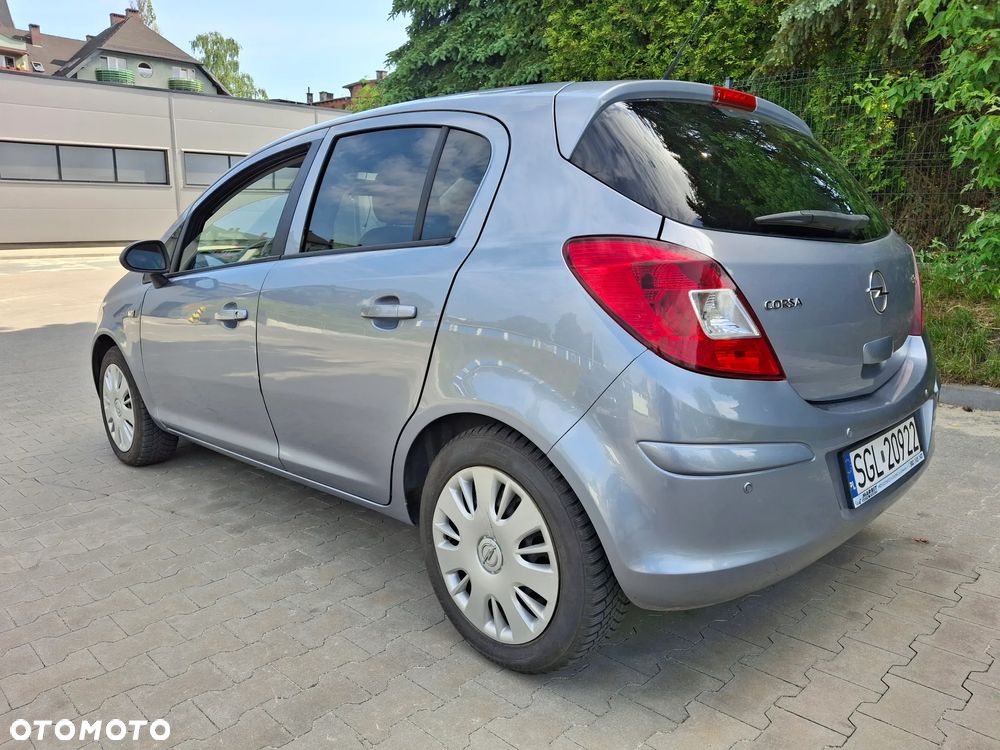 Opel Corsa 1.2 16V Cosmo - 6