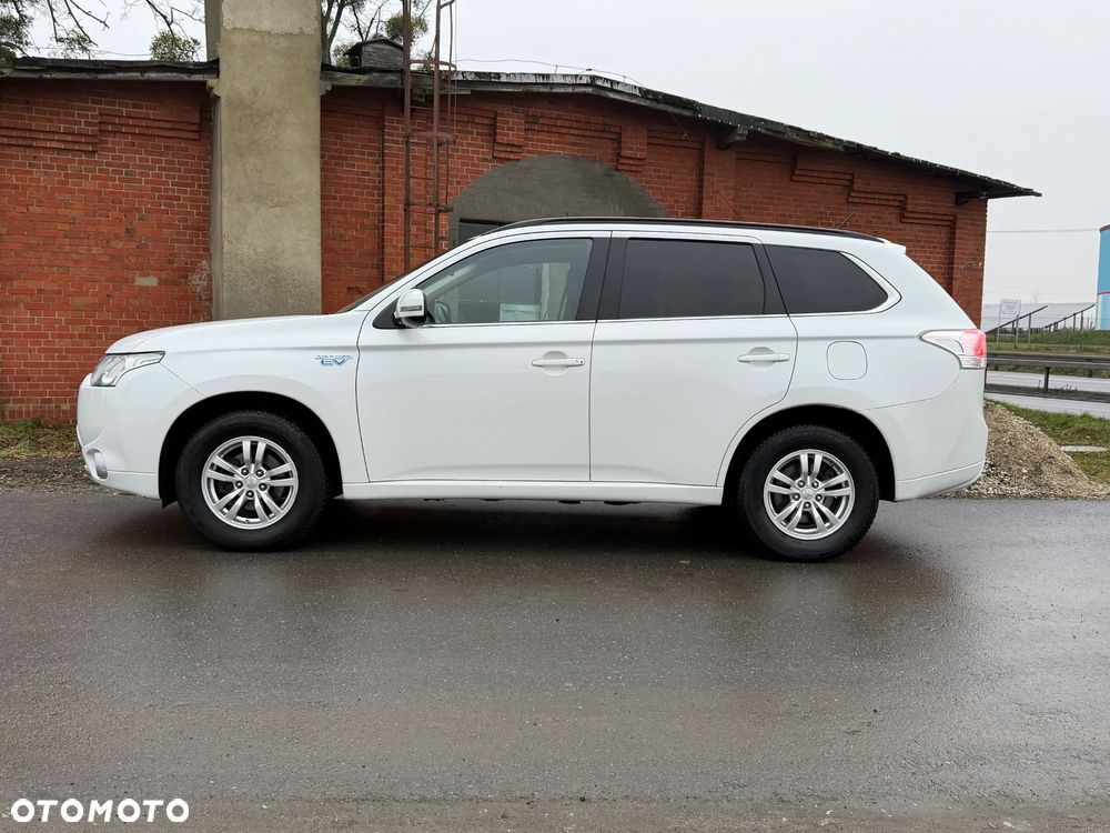 Mitsubishi Outlander 2.0 4WD - 2