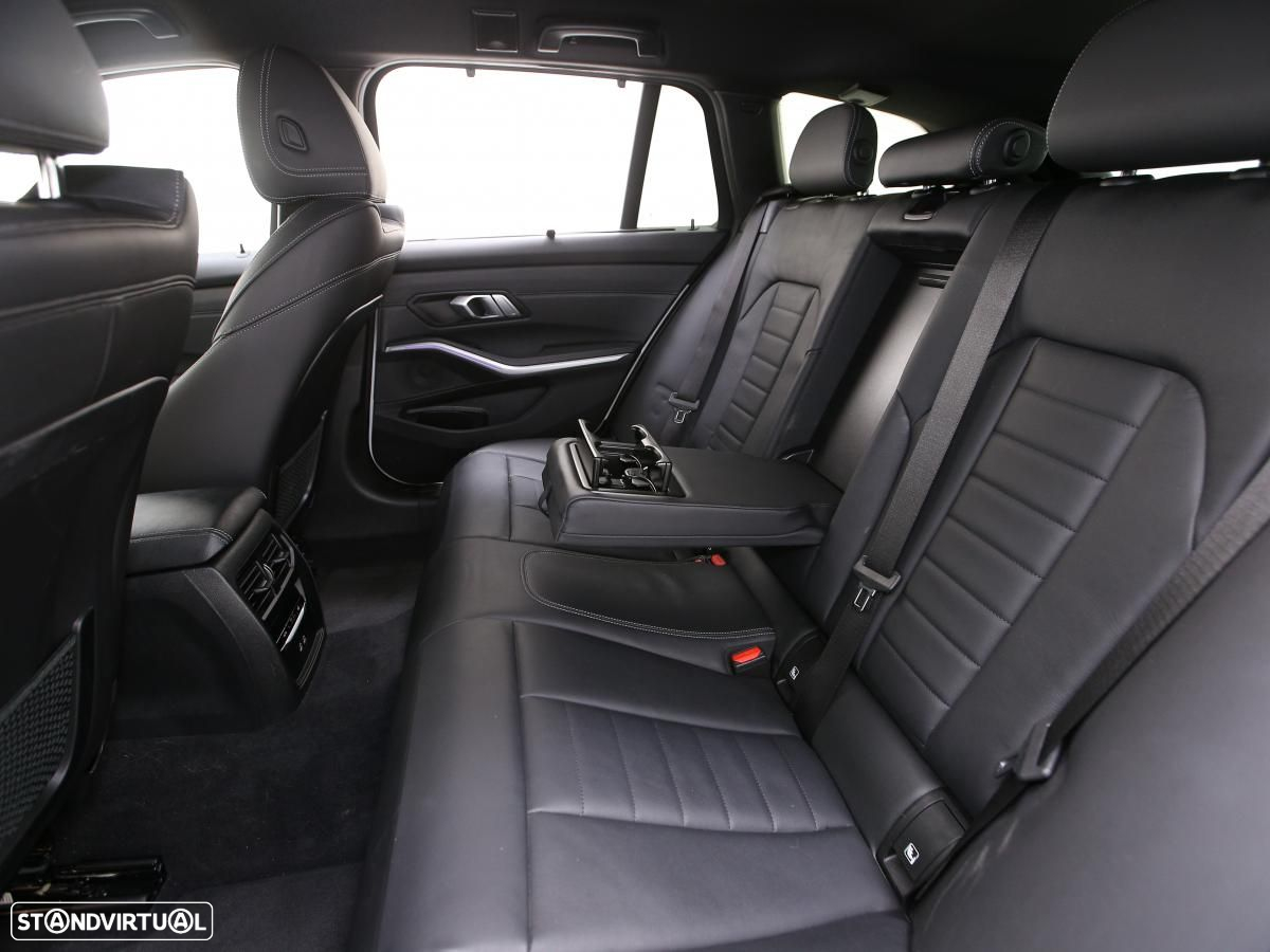 BMW 330 e Touring Pack M Auto - 13