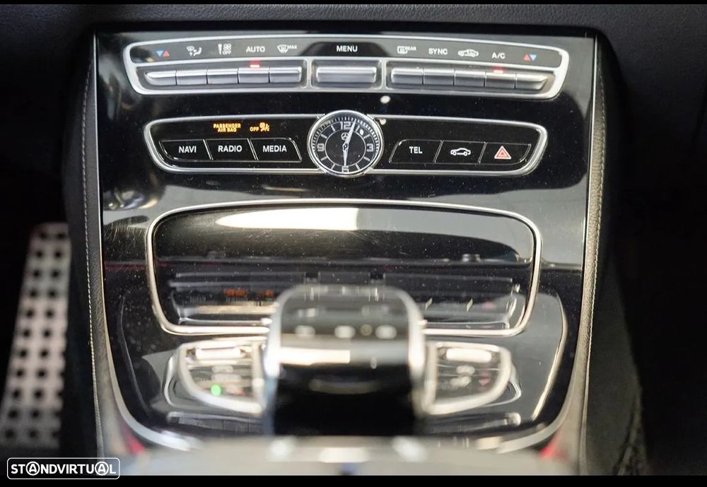 Mercedes-Benz E 220 d AMG Line 7L - 8