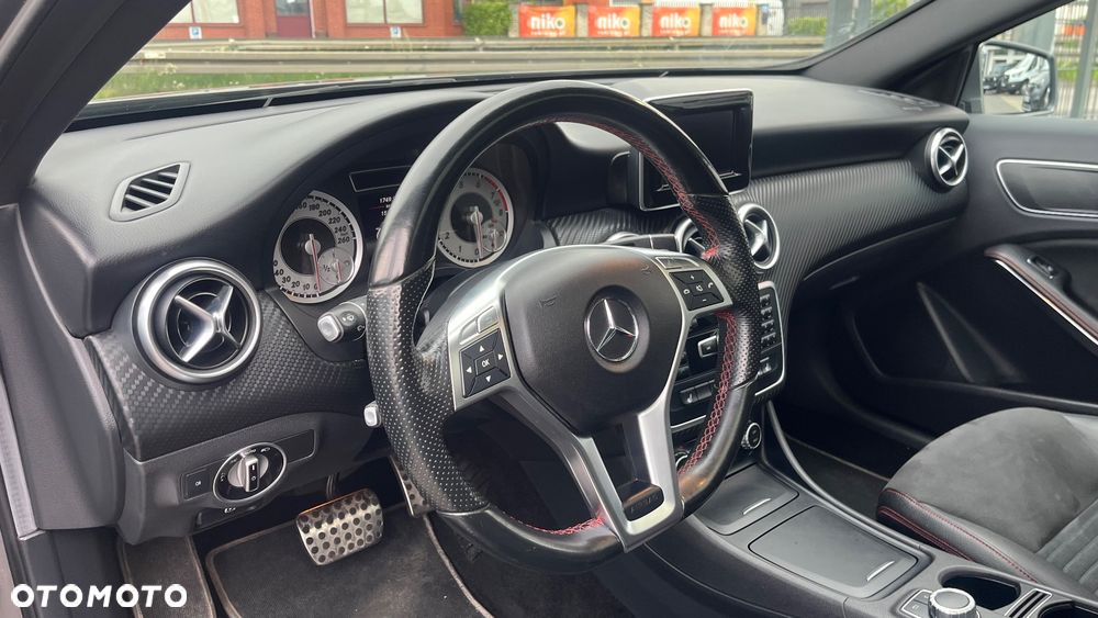 Mercedes-Benz Klasa A 250 4-Matic AMG Line - 7