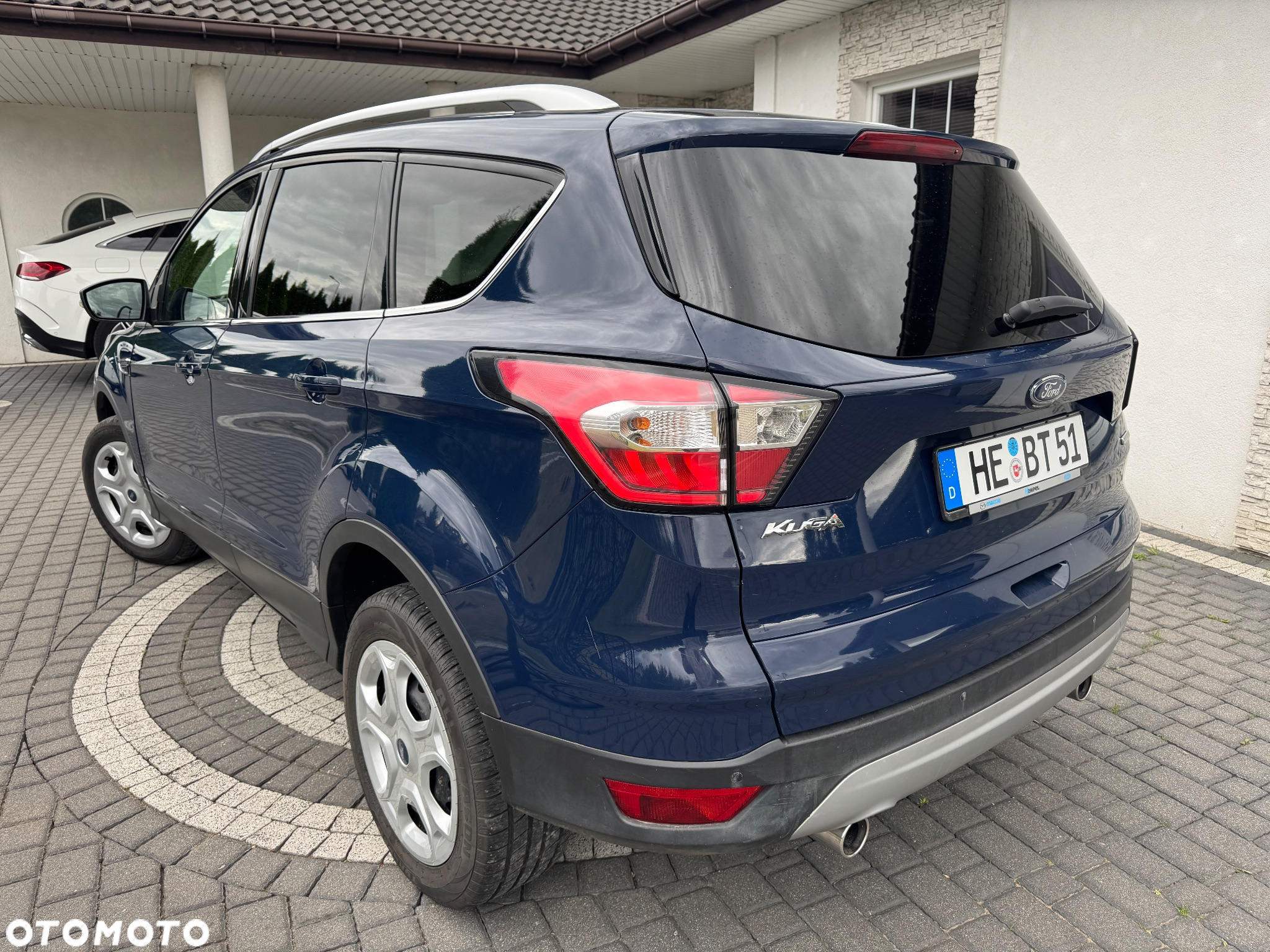 Ford Kuga 1.5 EcoBoost FWD Trend - 4