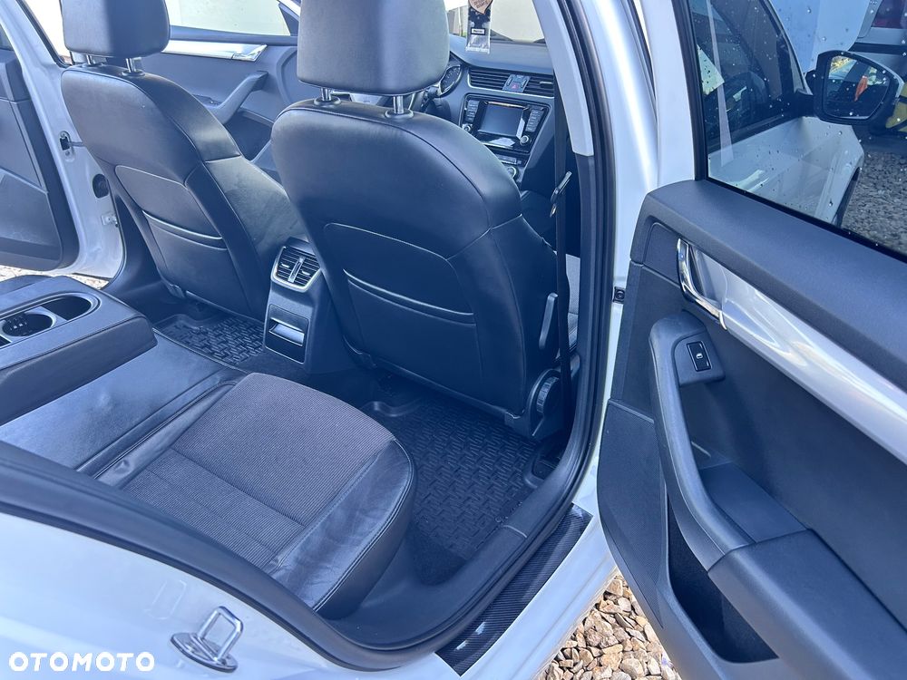 Skoda Octavia 1.6 TDI DPF DSG Elegance - 17