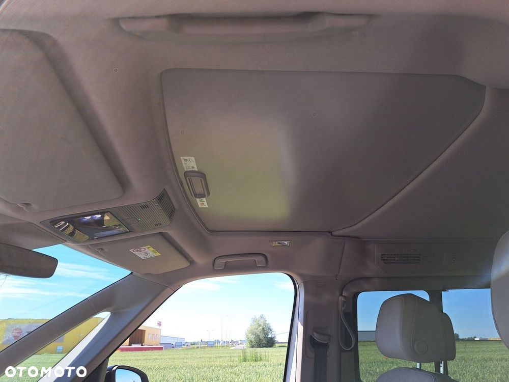Volkswagen California - 34
